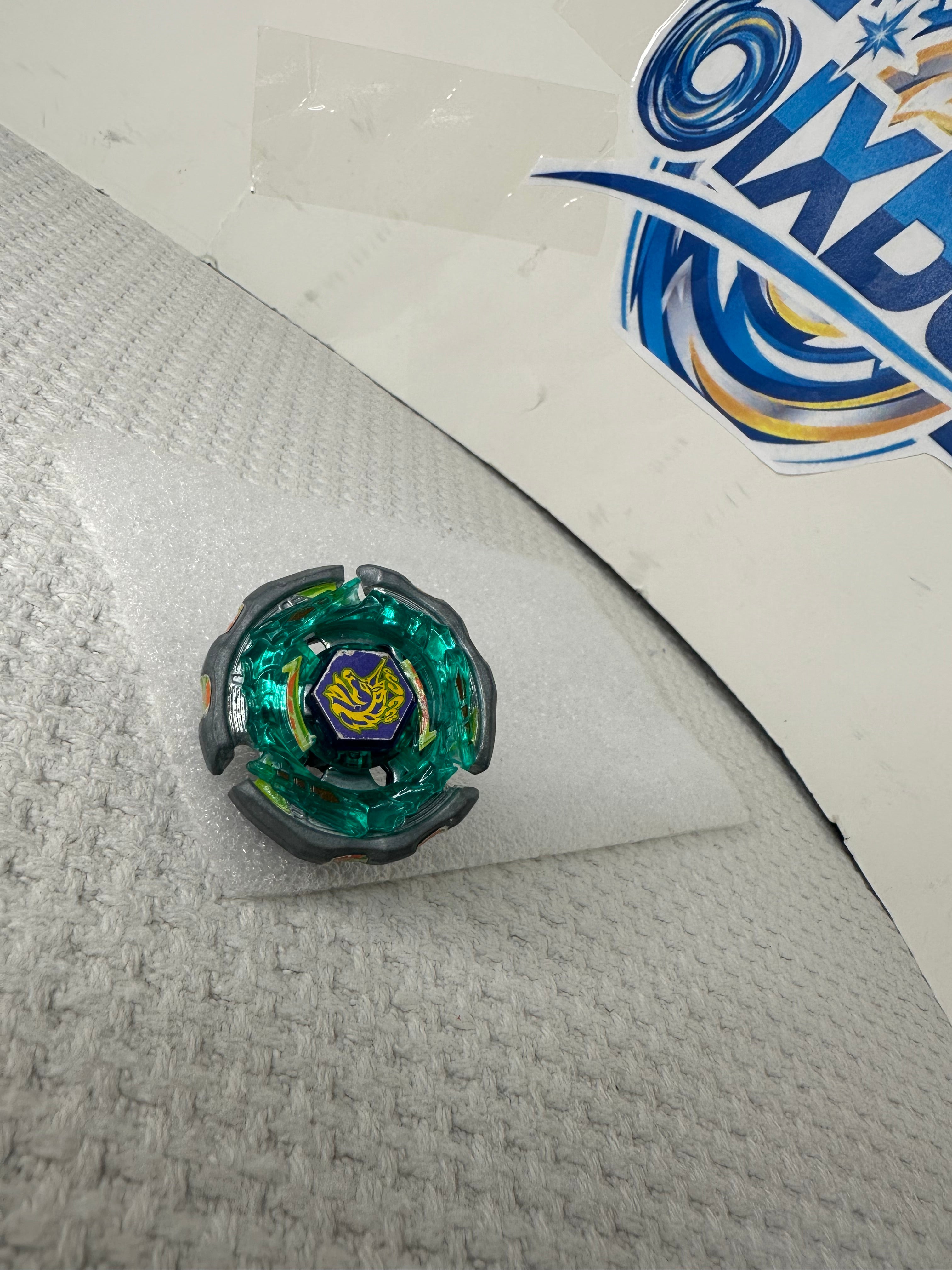 Pre-Owned Hasbro Beyblade Metal Fusion — Ray Striker D125CS