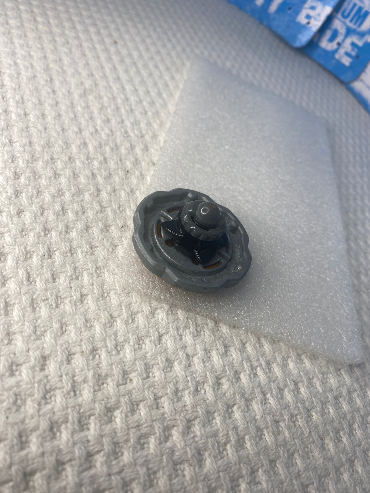Pre-Owned Hasbro Beyblade Metal Fusion — Rock Gasher DF145WB