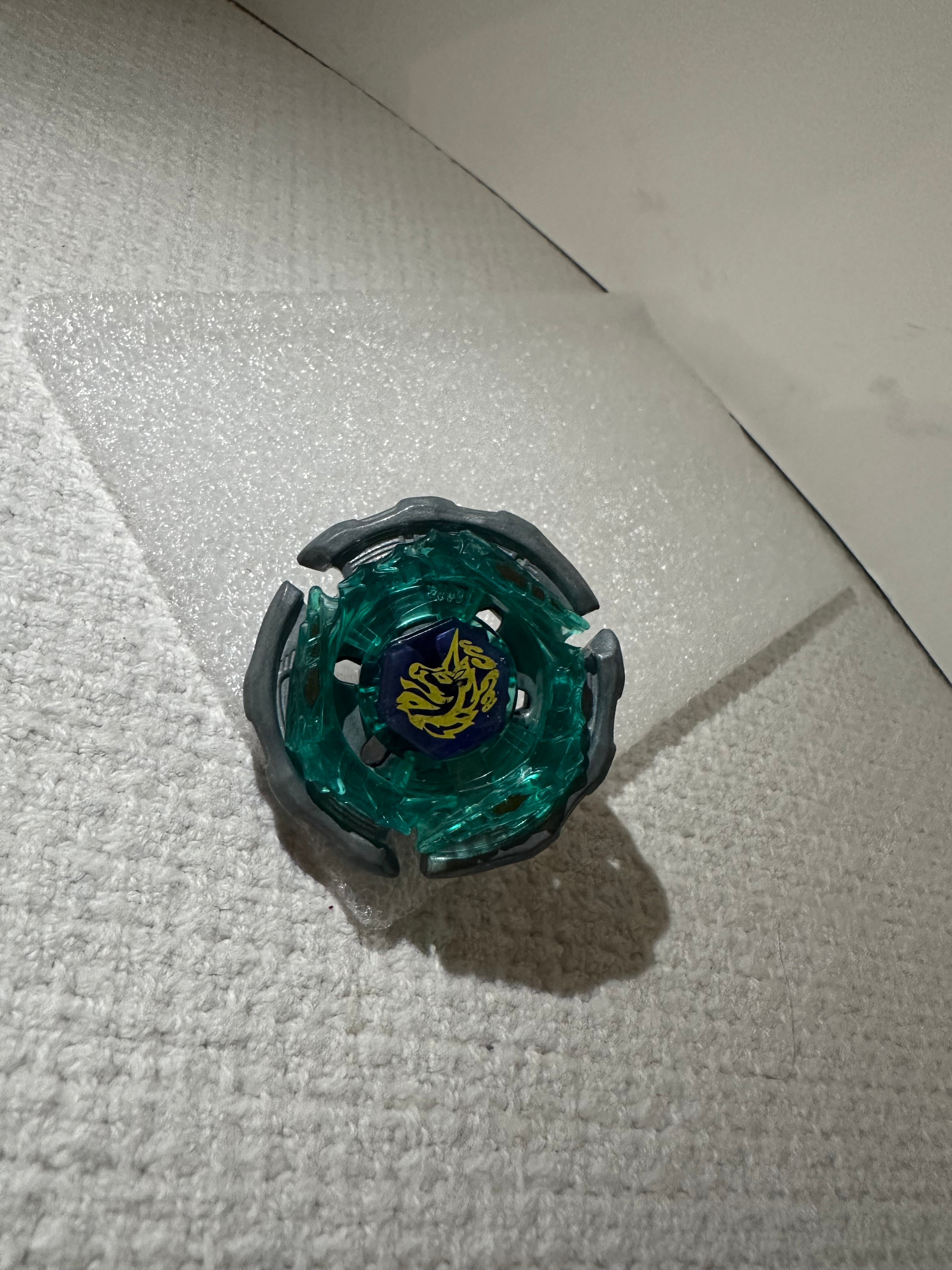 Pre-Owned Hasbro Beyblade Metal Fusion — Ray Striker D125CS