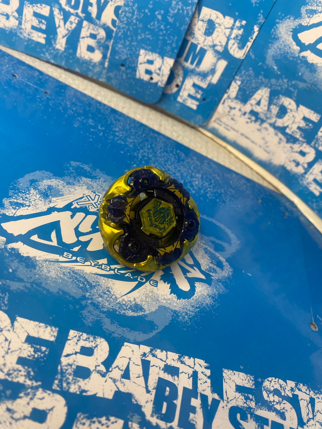 Pre-Owned Hasbro Beyblade Metal Masters — Gravity Destroyer Perseus GB145S Stamina Ver