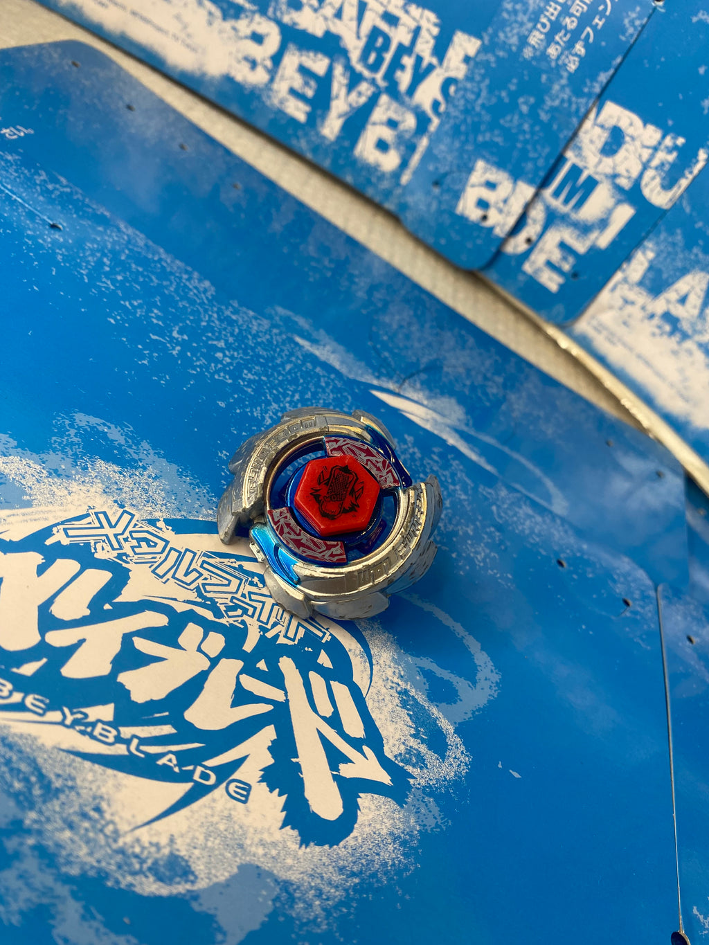 Pre-Owned Takara Tomy Beyblade Metal Fusion — Pre-Hyrbid Wolf 105F
