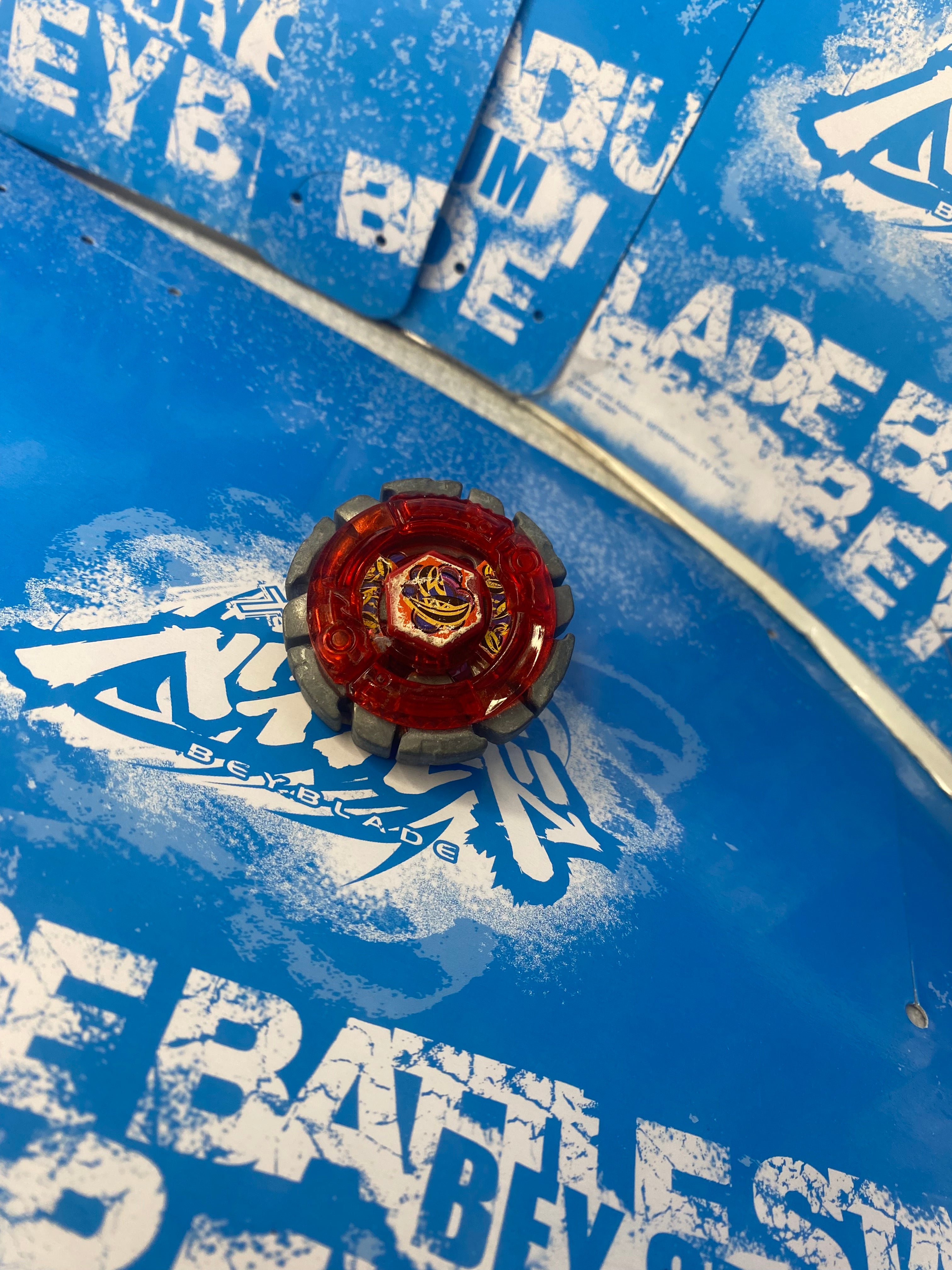 Pre-Owned Takara Tomy Beyblade Metal Fusion — Dark Gasher/Cancer CH120FS