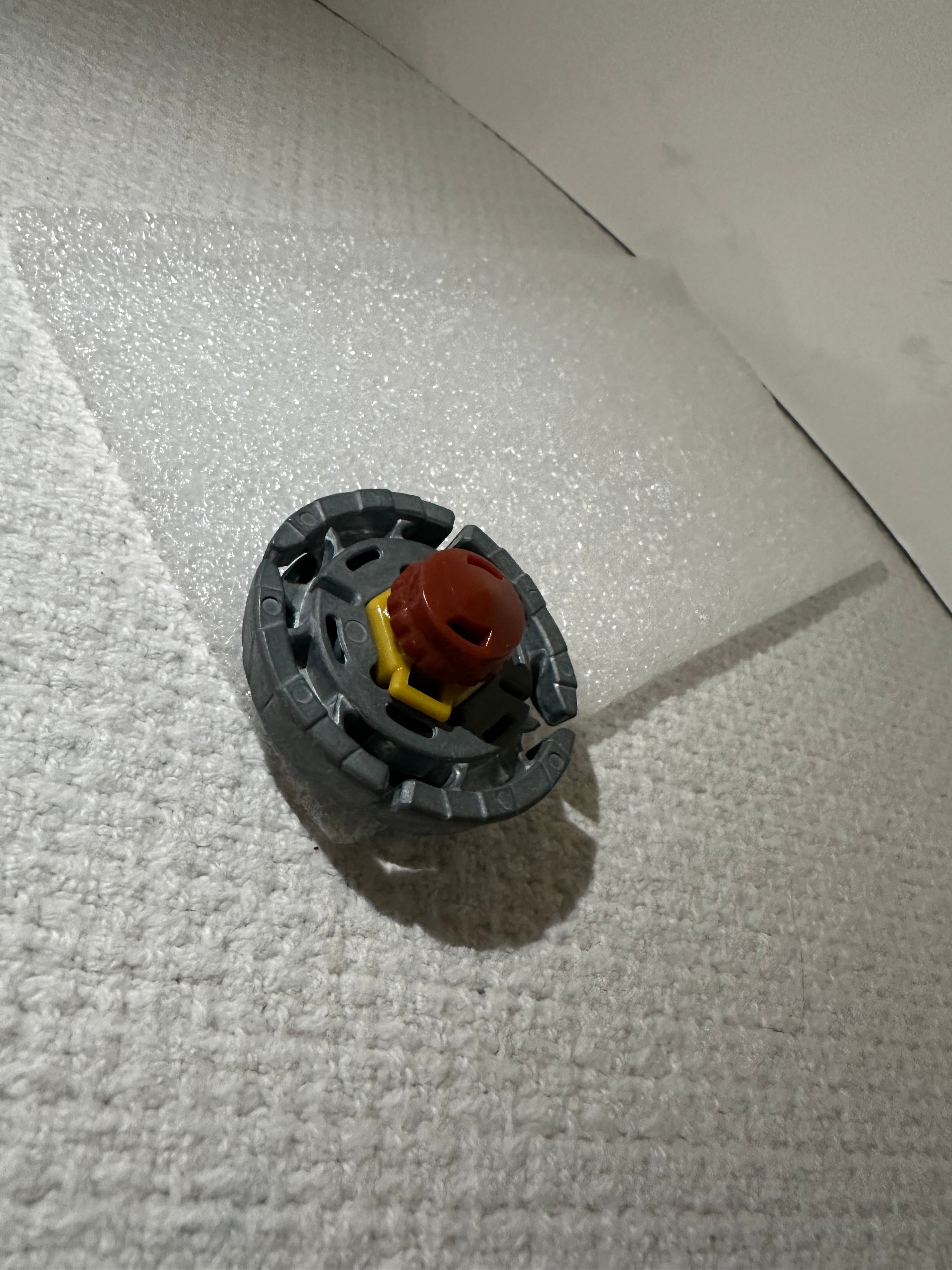 Pre-Owned Hasbro Beyblade Metal Fusion — Earth Wolf 105WD