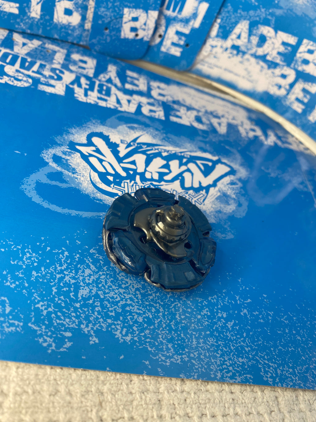 Pre-Owned Hasbro  Beyblade Metal Fury — L Drago Destroy 105LWF