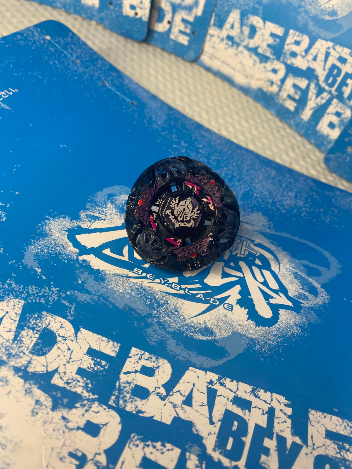 Pre-Owned Hasbro Beyblade Metal Masters — Gravity Destroyer Perseus AD145WD Mint