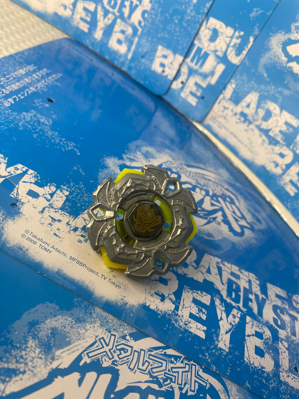 Pre-Owned Hasbro Beyblade Metal Fury — Variares 145WB