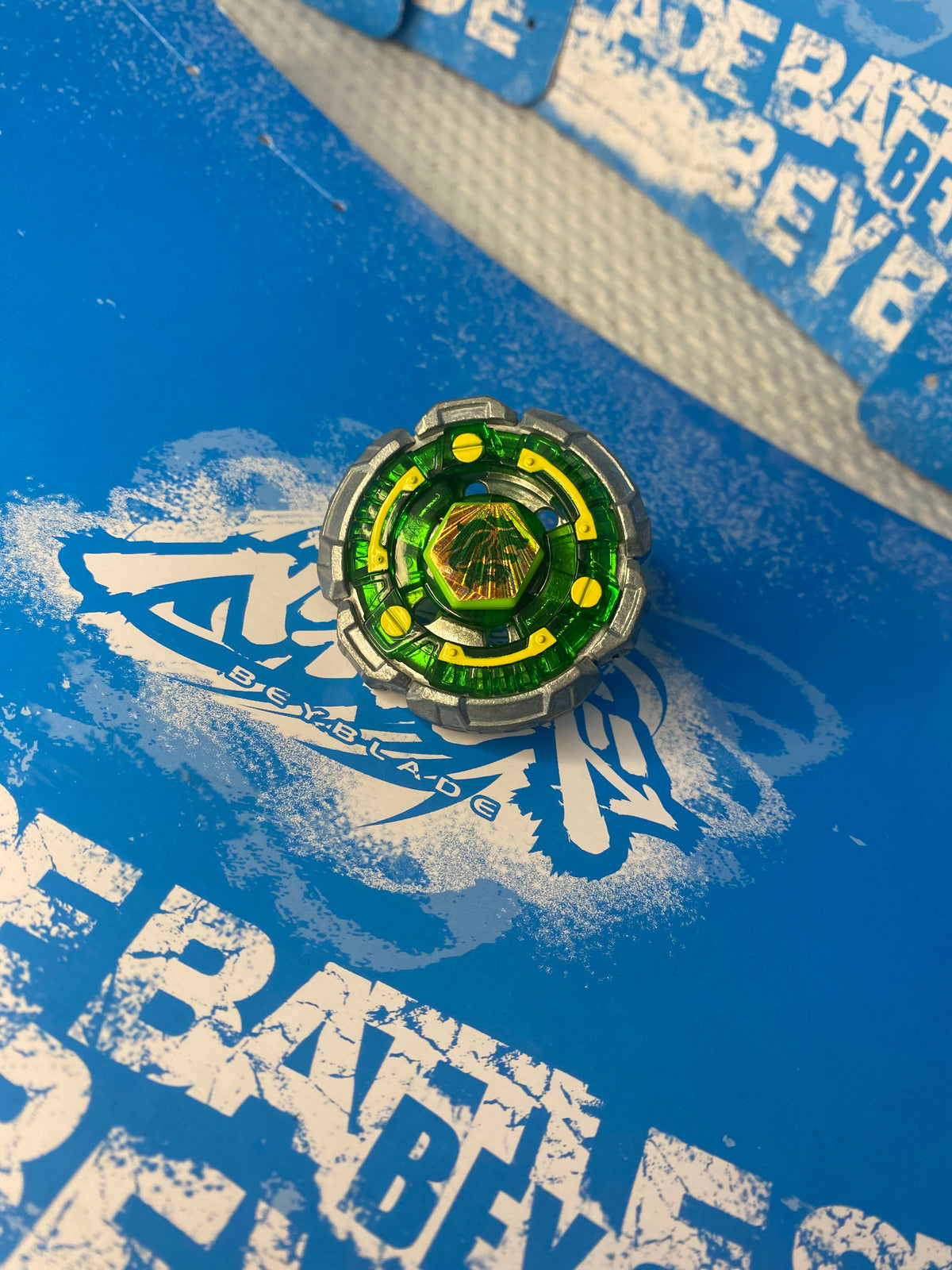 Pre-Owned Hasbro Beyblade Metal Fury — Spark FX Fang Leone 130WD