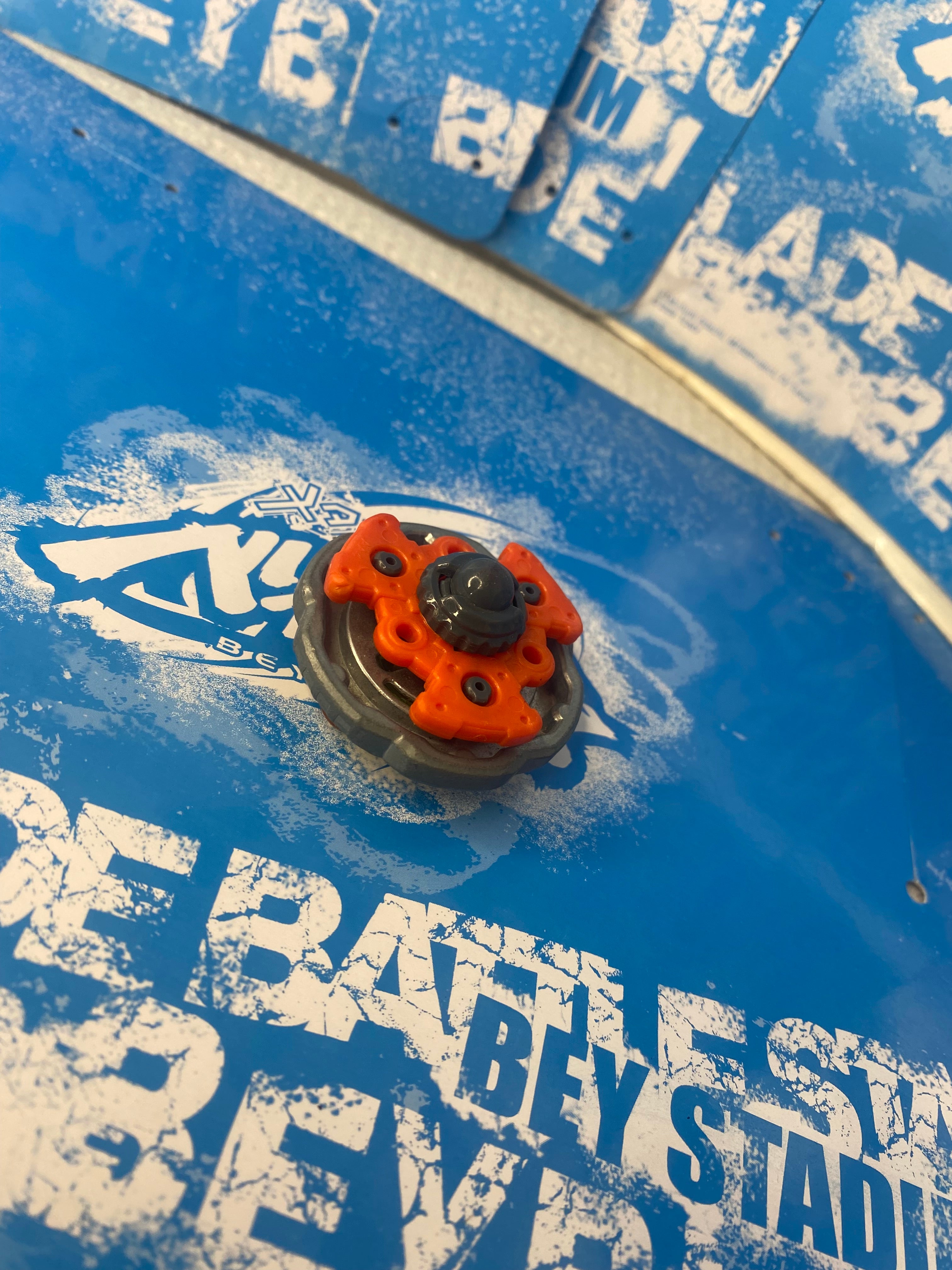 Pre-Owned Hasbro Beyblade Metal Fusion — Rock Zurafa R145WB