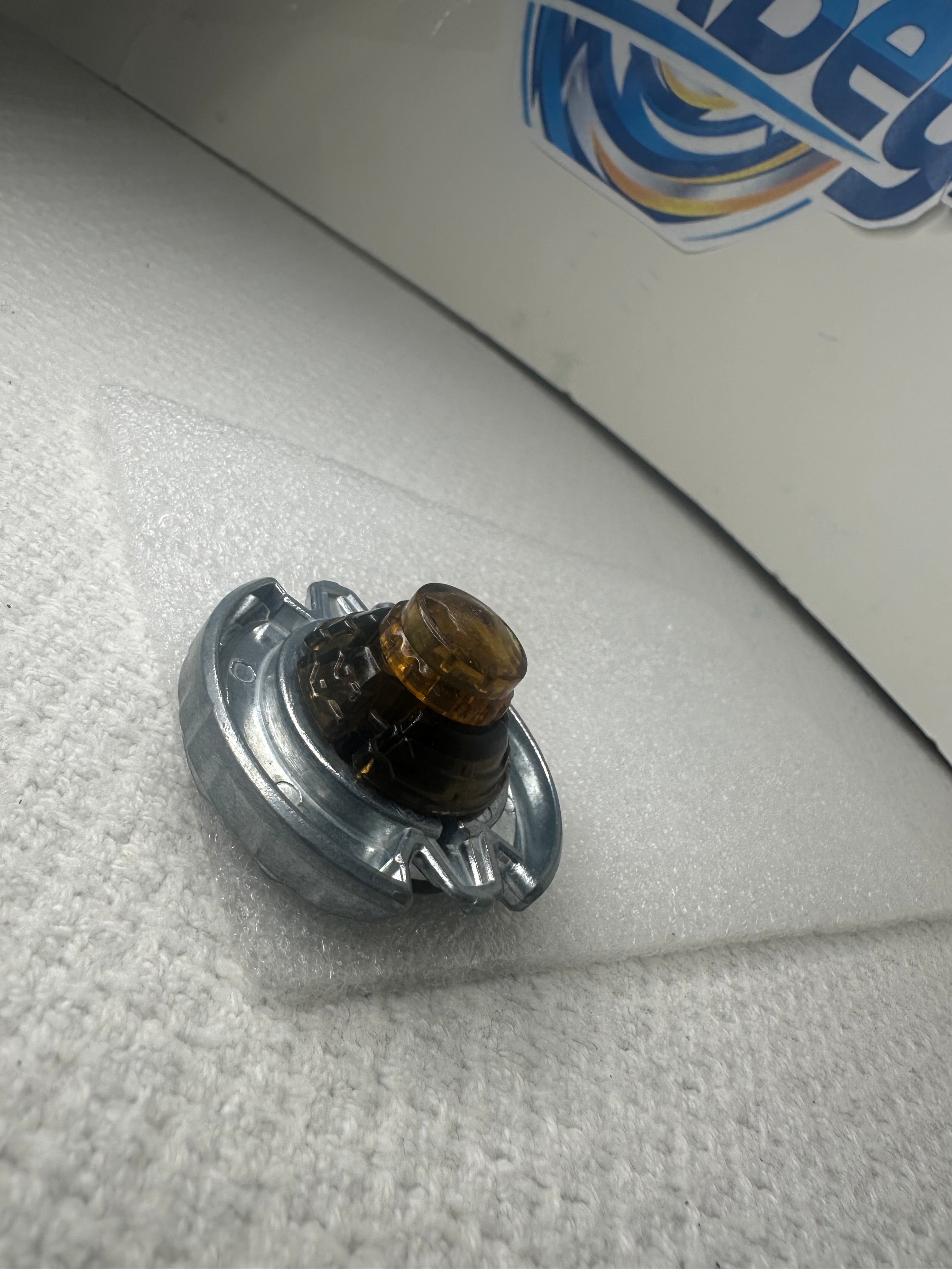 Pre‑Owned Hasbro Beyblade Metal Fury Beat Lynx AD145WD