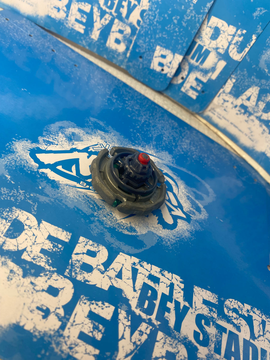 Pre-Owned Hasbro Beyblade Metal Fusion — Ray Striker D125CS