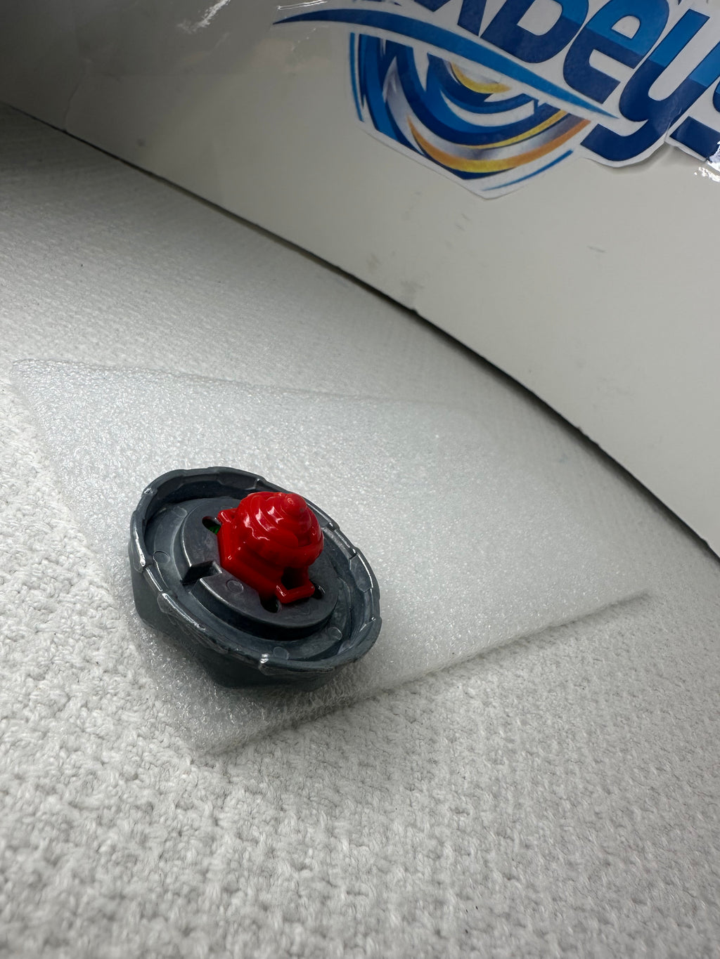 Pre-Owned Hasbro Beyblade Metal Fury — Death Quetzalcoatl 125SF Spark Fc