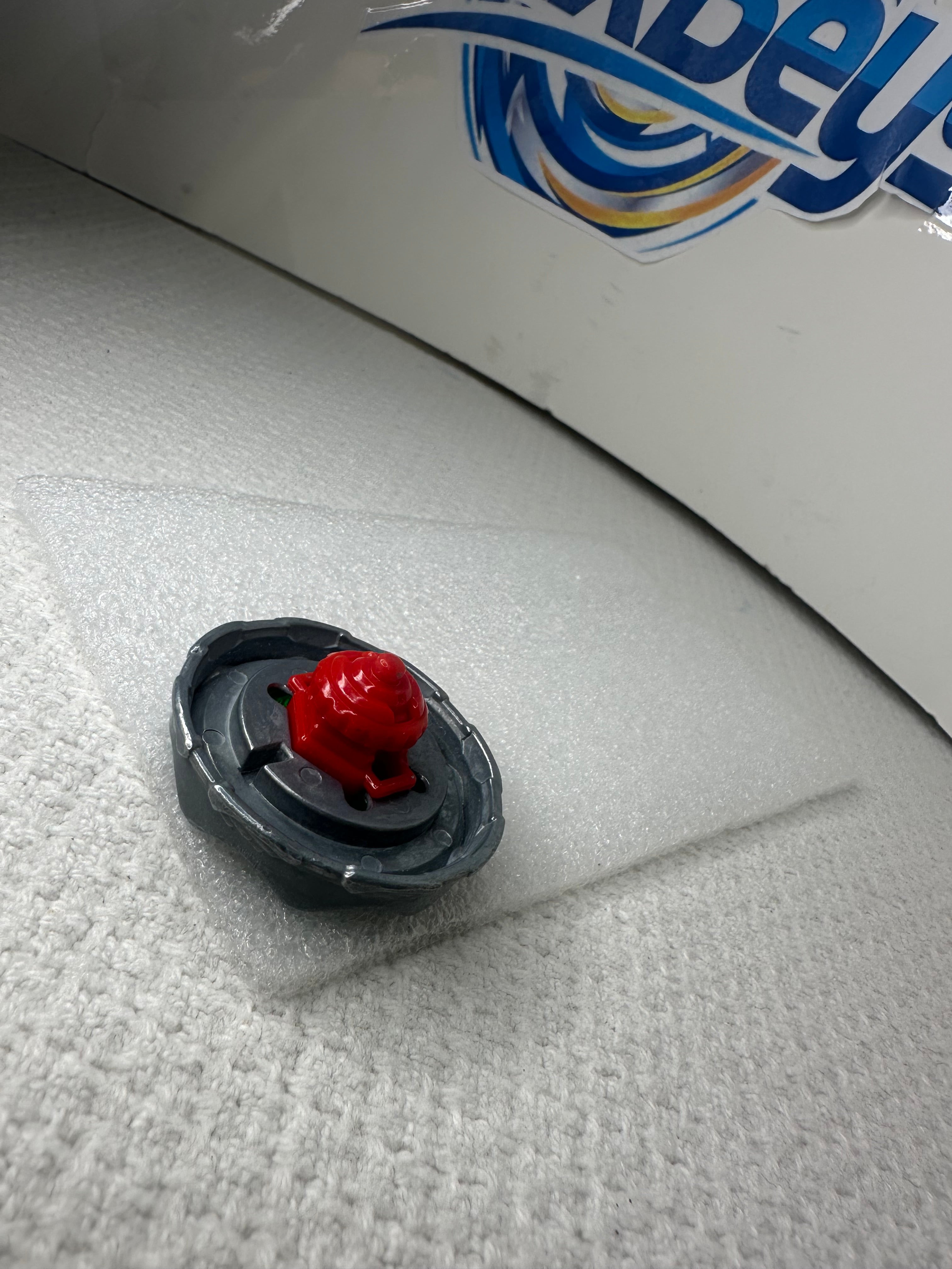 Pre-Owned Hasbro Beyblade Metal Fury — Death Quetzalcoatl 125SF Spark Fc