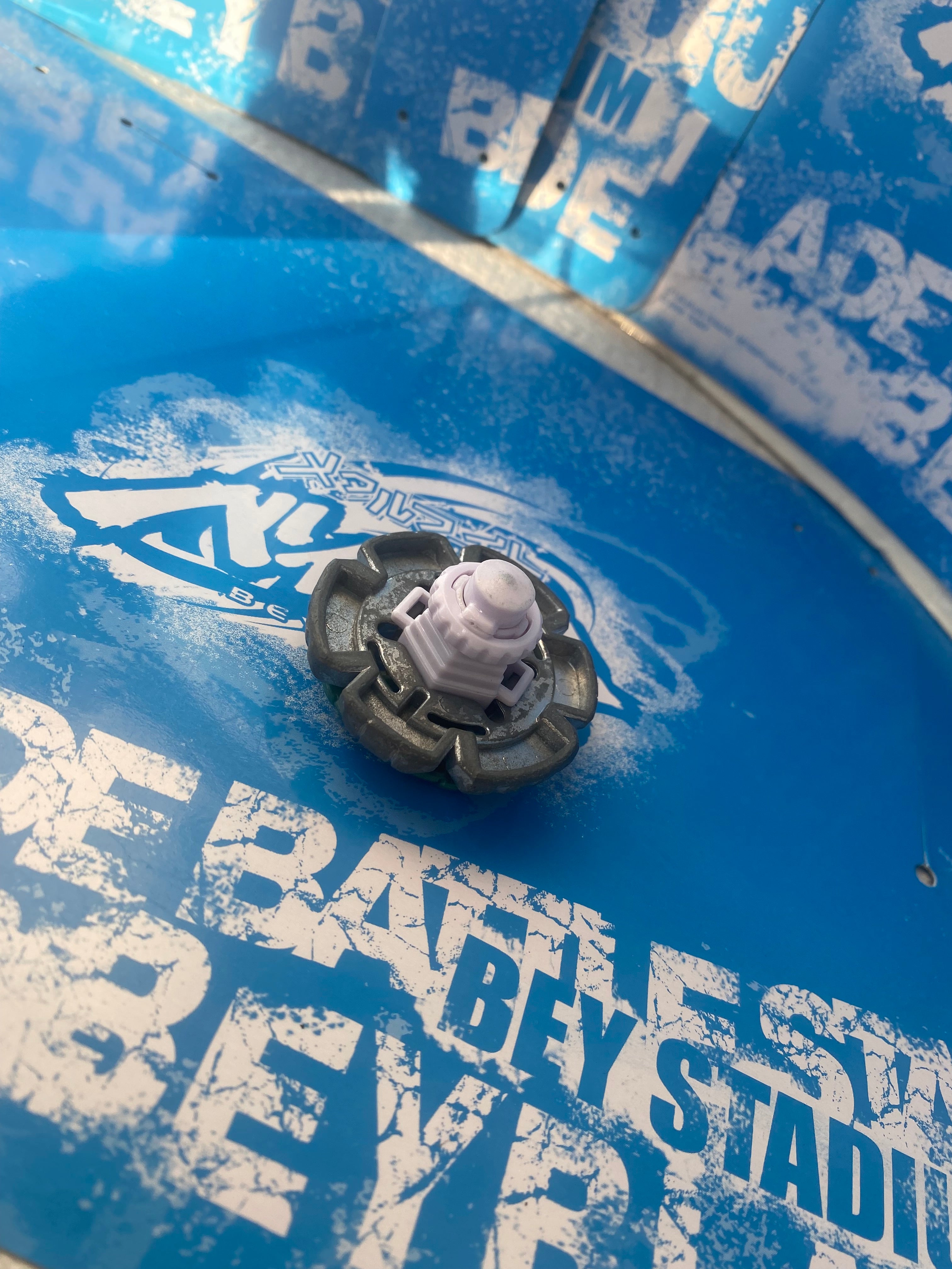 Pre-Owned Hasbro Beyblade Metal Masters — Counter Leone 145D