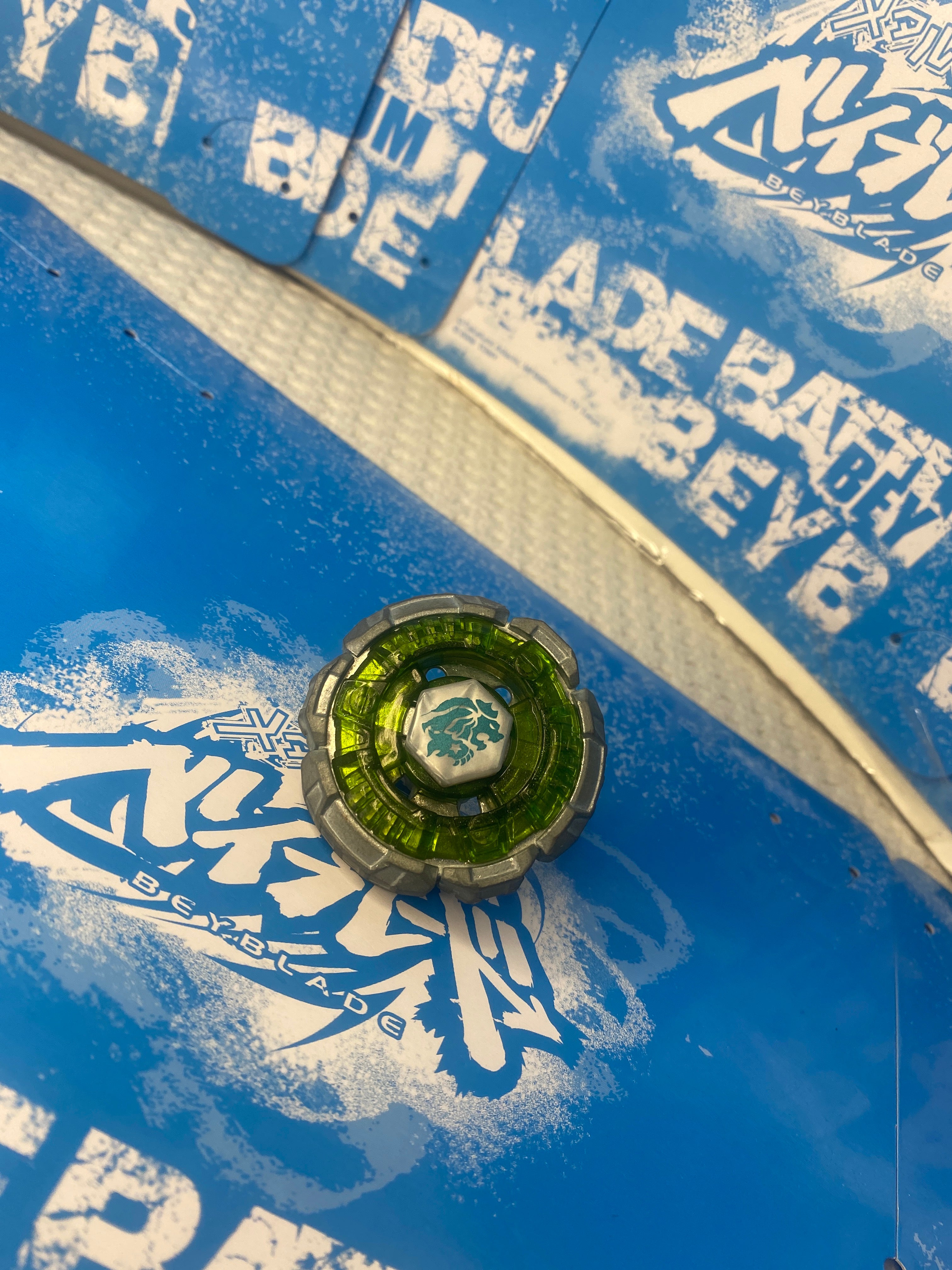 Pre-Owned Hasbro Beyblade Metal Fury — Fang Leone 130WD