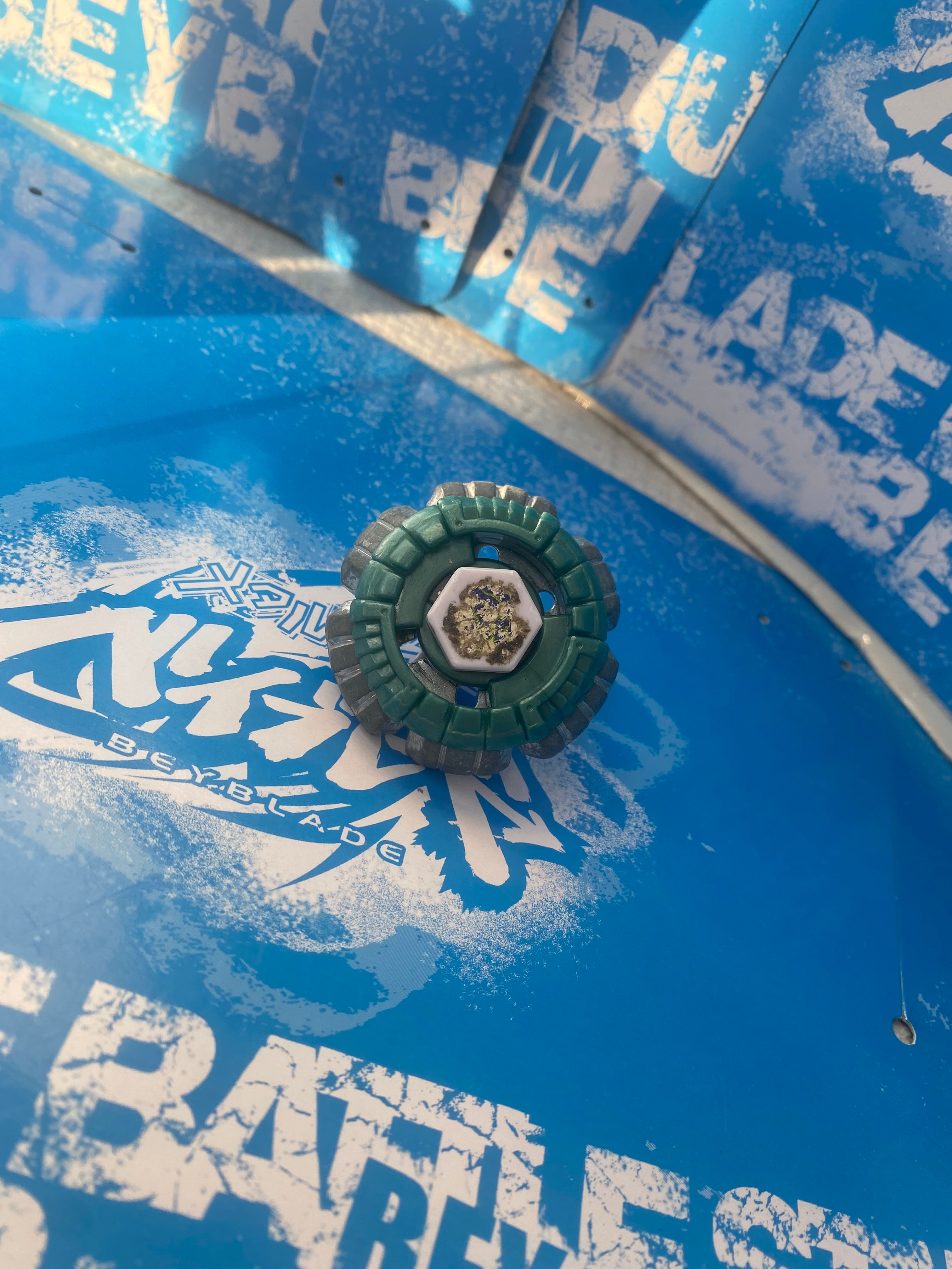 Pre-Owned Hasbro Beyblade Metal Masters — Counter Leone 145D