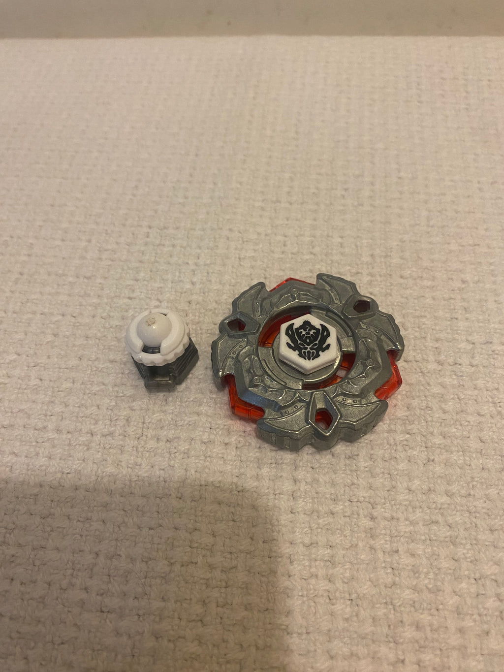 Hasbro Beyblade Metal Fury- Variares 145WB (Gift Set Edition) CANADIAN SELLER