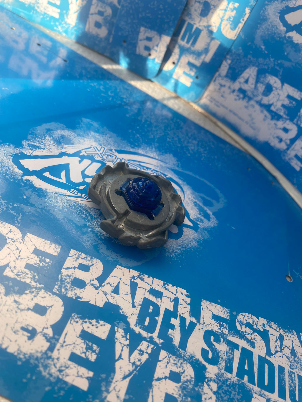 Pre-Owned Hasbro Beyblade Metal Fury — Blitz Striker 100SF