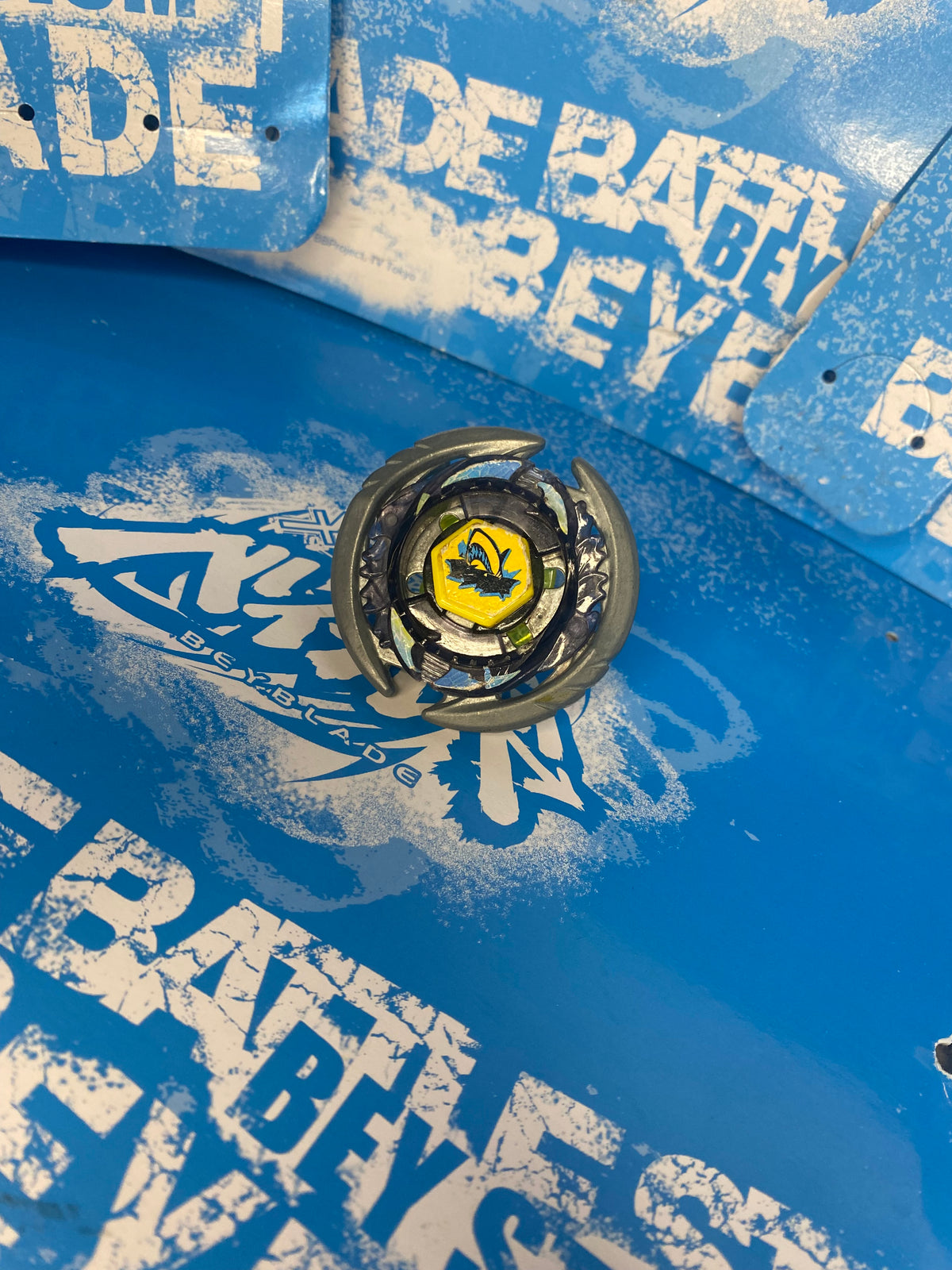 Hasbro Beyblade Metal Fury- Thermal Pisces T125ES  CANADIAN SELLER