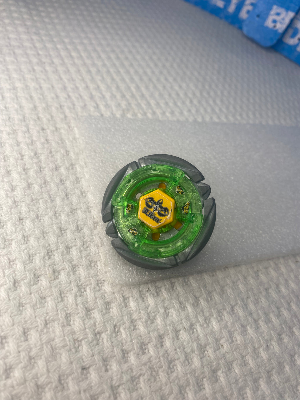 Pre-Owned Hasbro Beyblade Metal Masters — Counter Leone 145D