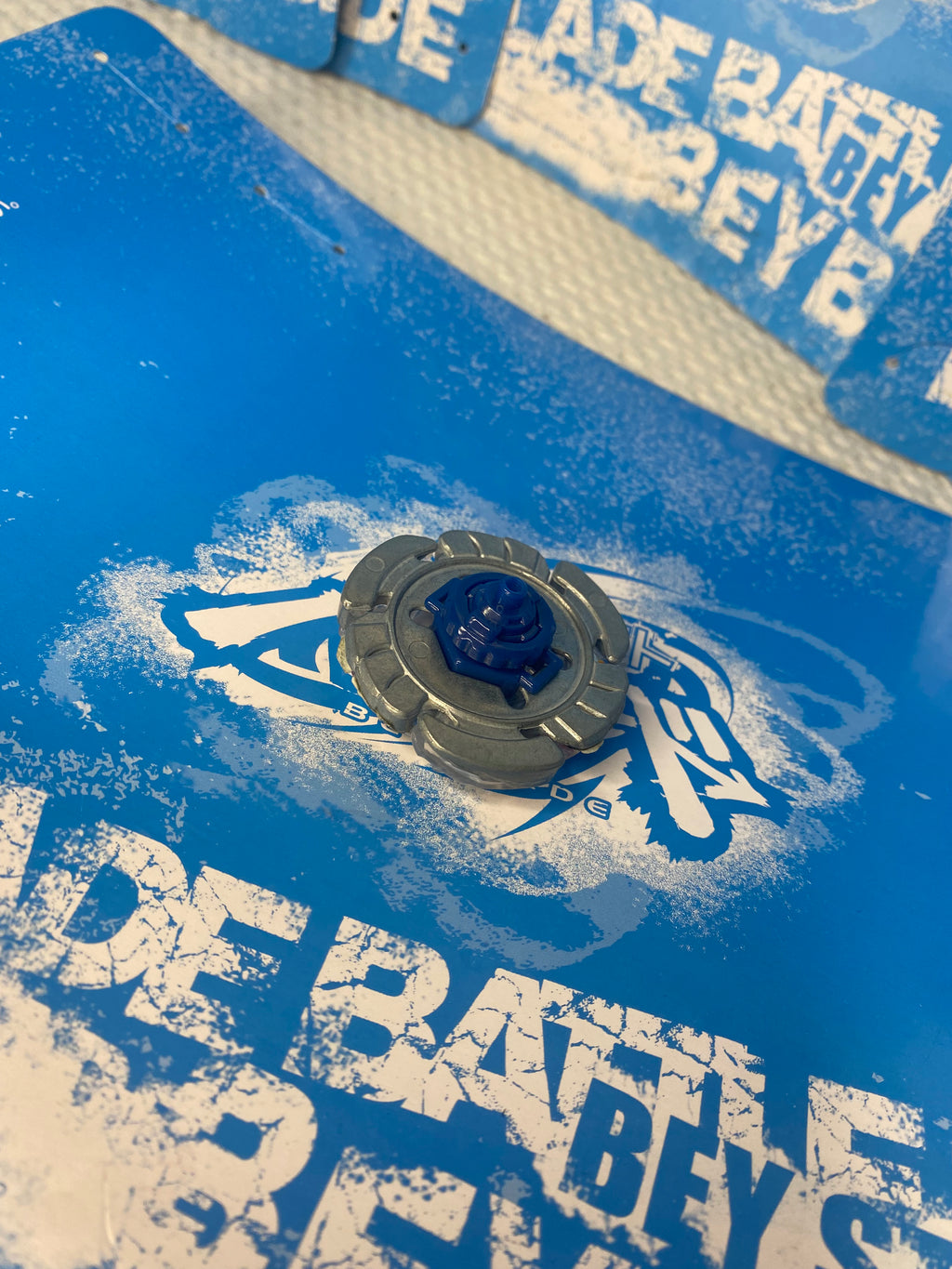 Pre‑Owned Hasbro Beyblade Metal Fusion — Lightning L Drago 100HF Mint